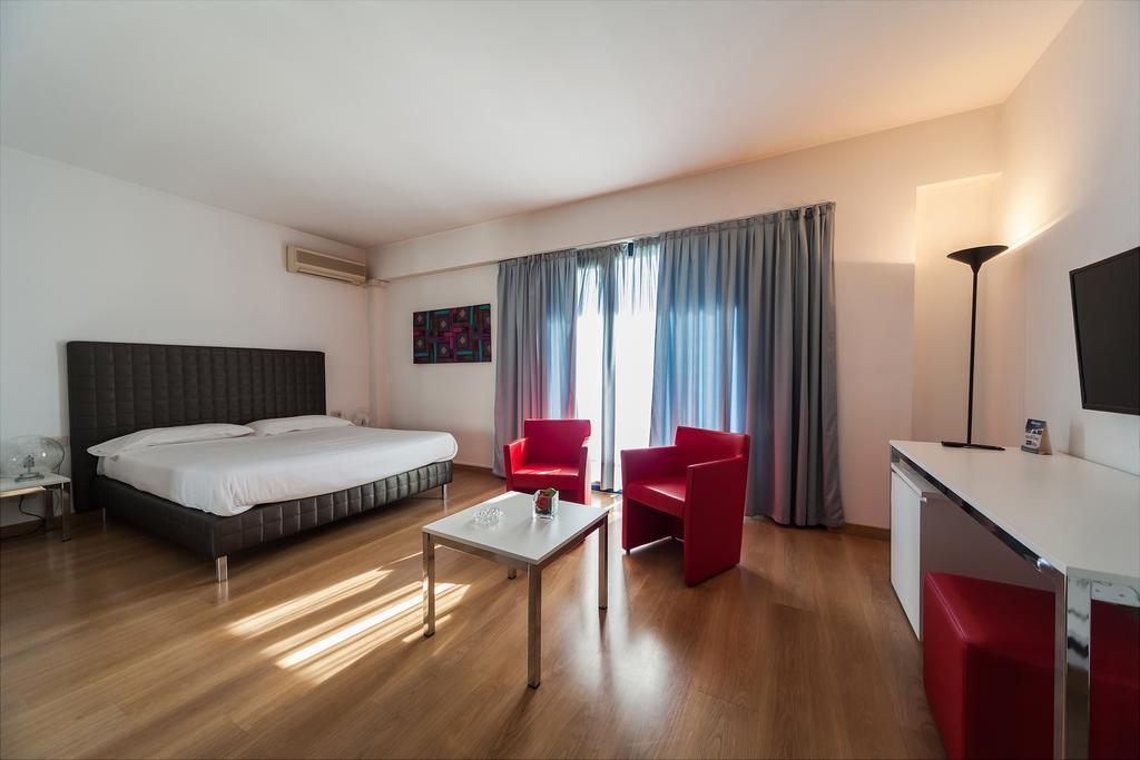 Park Hotel Residence Крема Экстерьер фото