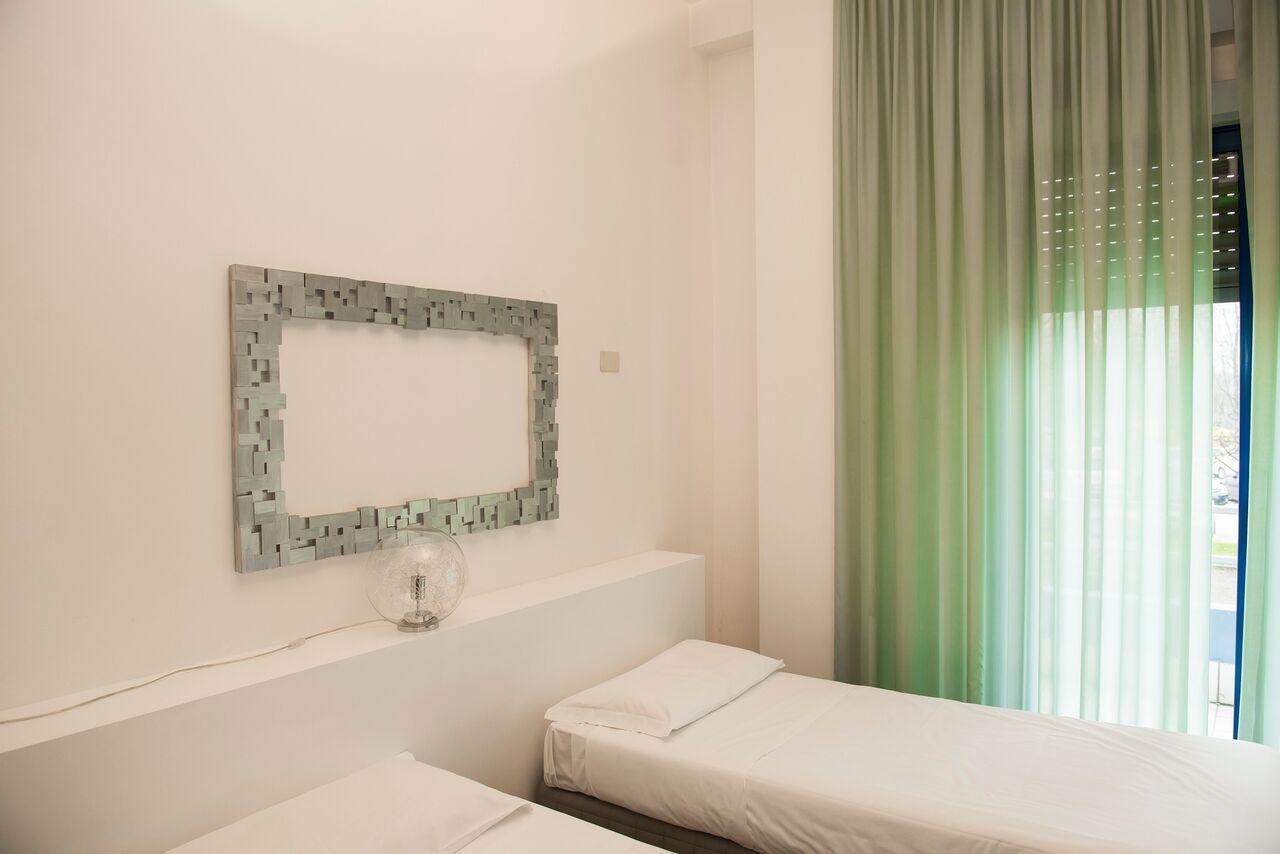 Park Hotel Residence Крема Экстерьер фото